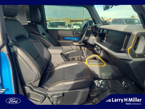 Used 2022 Ford Bronco Badlands image 19