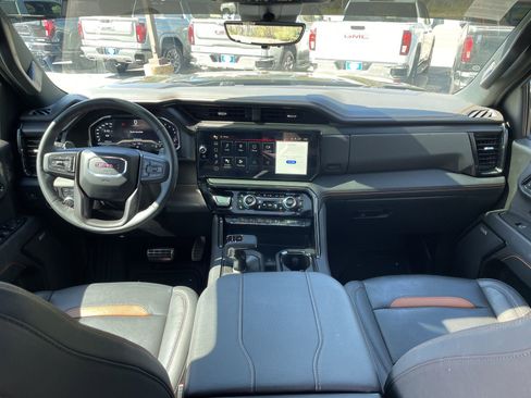 Used 2024 GMC Sierra 1500 AT4 w/ Technology Package image 25