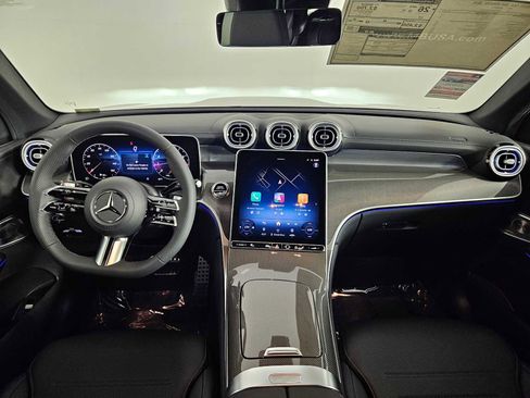 New 2025 Mercedes-Benz GLC 300 4MATIC image 15