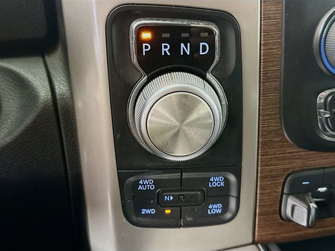 Used 2017 RAM 1500 Laramie w/ Convenience Group AWD/4WD image 25