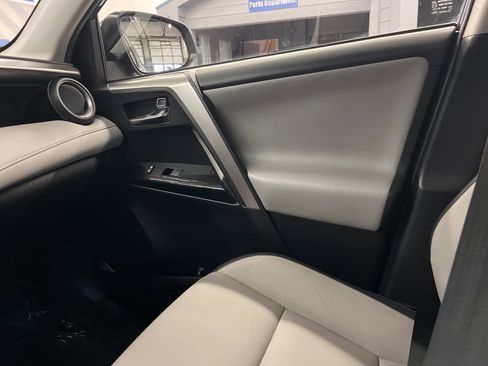 Used 2017 Toyota RAV4 Limited image 14