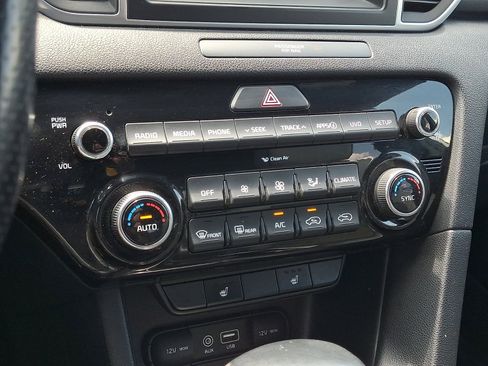 Used 2019 Kia Sportage EX w/ EX Sport Appearance Package AWD/4WD image 17