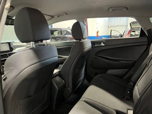 Used 2021 Hyundai Tucson Value FWD image 17