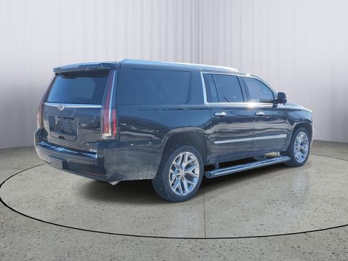 Used 2018 Cadillac Escalade ESV Platinum image 3