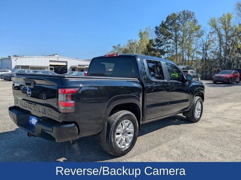 Used 2023 Nissan Frontier SV w/ Technology Package image 3