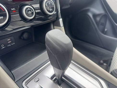 Used 2021 Subaru Forester Premium AWD/4WD image 18