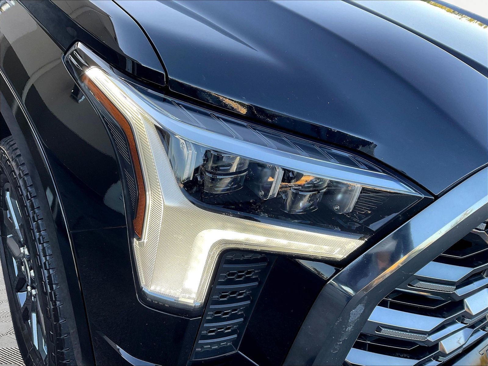 Used 2023 Toyota Tundra Platinum AWD/4WD image 33
