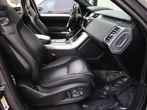 Used 2019 Land Rover Range Rover Sport SVR image 34