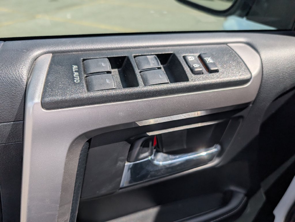 Used 2024 Toyota 4Runner SR5 AWD/4WD image 9