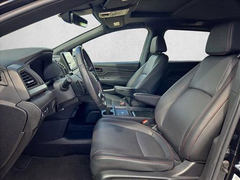 Used 2025 Honda Odyssey Sport-L image 14