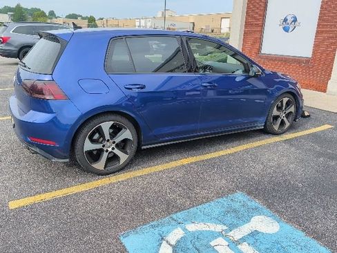Used 2019 Volkswagen Golf R 4-Door AWD/4WD image 2
