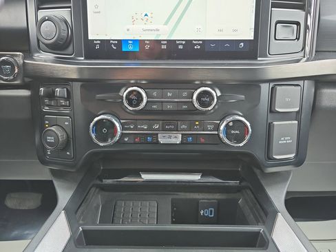 Used 2023 Ford F250 Lariat w/ Tow Technology Package image 27