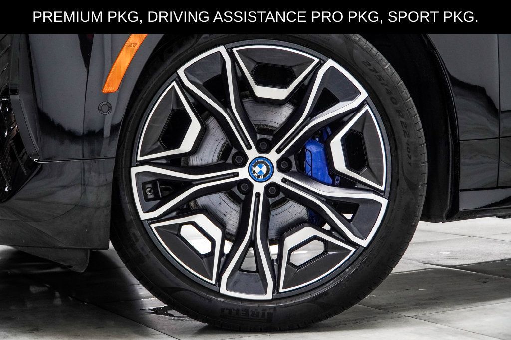 Used 2024 BMW iX xDrive50 w/ Premium Package AWD/4WD image 6