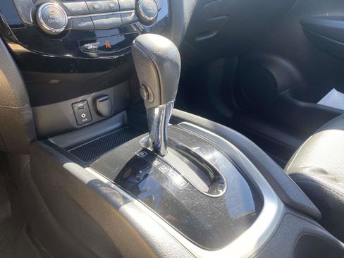 Used 2016 Nissan Rogue SL w/ SL Premium Package image 27