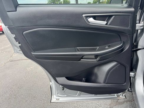 Used 2020 Ford Edge SE AWD/4WD image 17