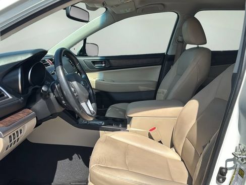 Used 2016 Subaru Outback 3.6R Limited AWD/4WD image 17