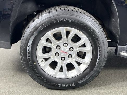 Used 2019 GMC Yukon SLT image 28