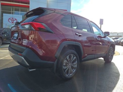 Used 2024 Toyota RAV4 Limited image 7