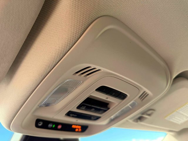 Used 2023 Buick Envision Avenir AWD/4WD image 33