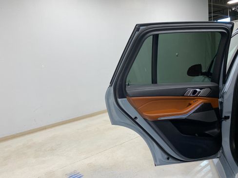 Used 2025 BMW X5 xDrive50e w/ M Sport Package image 23