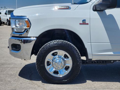 Used 2023 RAM 2500 Tradesman w/ Chrome Appearance Group AWD/4WD image 9