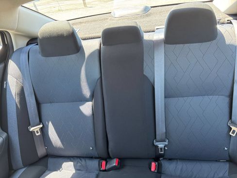 Used 2025 Nissan Versa SV FWD image 33