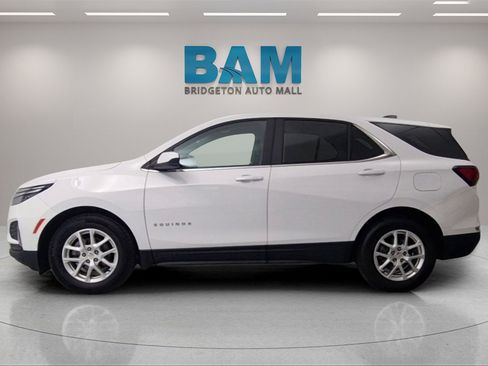 Used 2022 Chevrolet Equinox LT w/ LPO, Floor Liner Package image 4