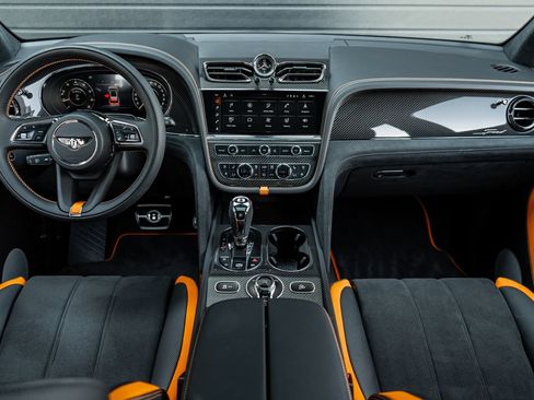 Certified 2026 Bentley Bentayga Speed AWD/4WD image 4