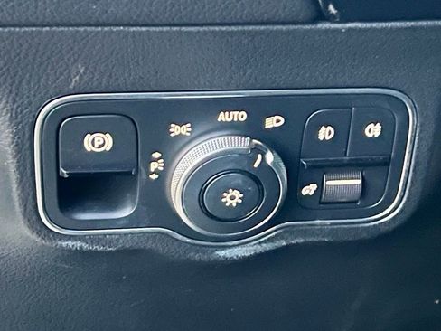 Certified 2023 Mercedes-Benz GLA 250 4MATIC image 25