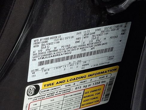 Used 2024 Ford Expedition Limited image 30