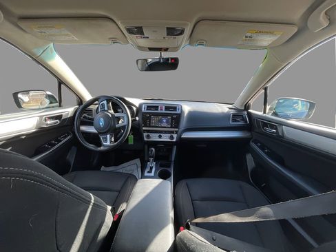 Used 2017 Subaru Legacy 2.5i Premium image 9