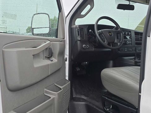 Used 2025 Chevrolet Express 2500 Extended w/ Driver Convenience Package RWD image 18