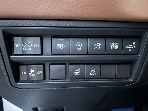 Used 2022 Toyota Tundra 1794 Edition image 18