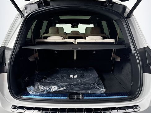 New 2026 Mercedes-Benz GLS 450 4MATIC image 23