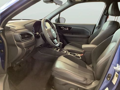 Certified 2025 Subaru Forester Touring AWD/4WD image 4