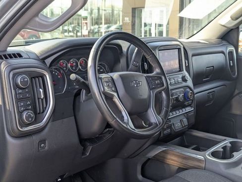 Used 2021 Chevrolet Silverado 1500 RST image 10