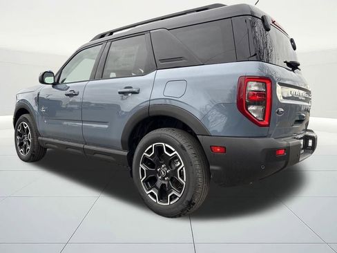 New 2025 Ford Bronco Sport Outer Banks image 3