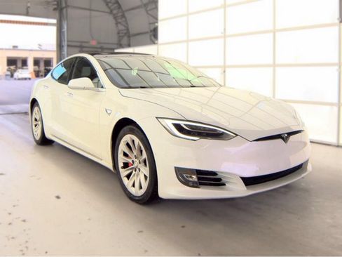 Used 2019 Tesla Model S Performance AWD/4WD image 4