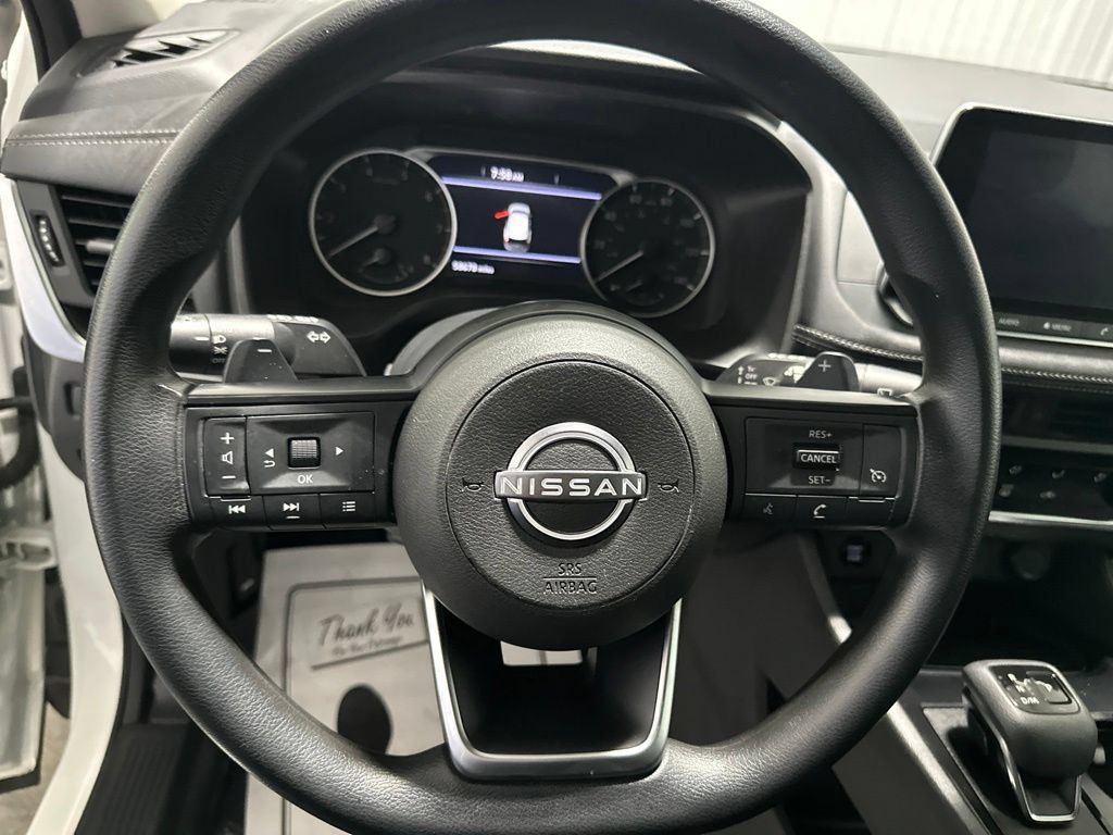 Used 2024 Nissan Rogue S AWD/4WD image 17