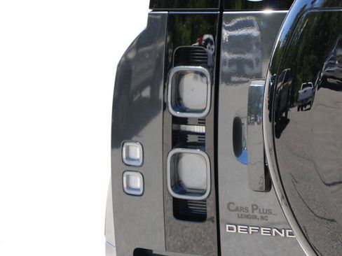 Used 2021 Land Rover Defender 90 X AWD/4WD image 6