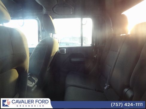 Used 2020 Jeep Gladiator Sport w/ Quick Order Package 24S image 7