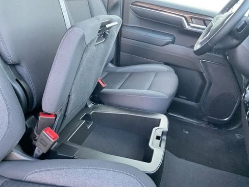 Used 2024 Chevrolet Silverado 1500 LT image 20