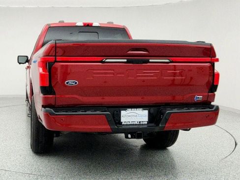 Used 2022 Ford F150 Lightning Lariat image 6