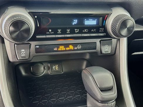 Used 2025 Toyota RAV4 LE image 20