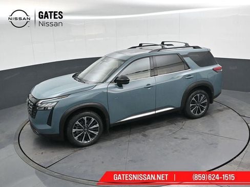 New 2026 Nissan Pathfinder Platinum image 45
