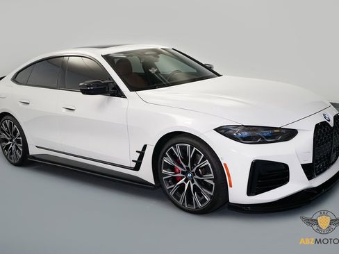 Used 2022 BMW M440i xDrive Gran Coupe w/ Premium Package image 2