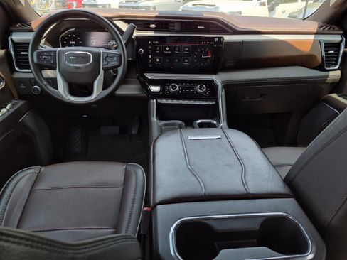 Certified 2024 GMC Sierra 2500 Denali w/ Denali Reserve Package AWD/4WD image 16