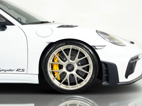 Used 2024 Porsche 718 Boxster Spyder RS w/ Weissach Package image 8