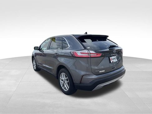 Used 2024 Ford Edge SEL image 7