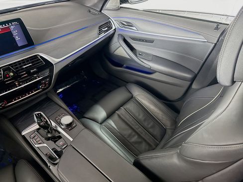 Certified 2023 BMW M550i xDrive w/ Executive Package image 25